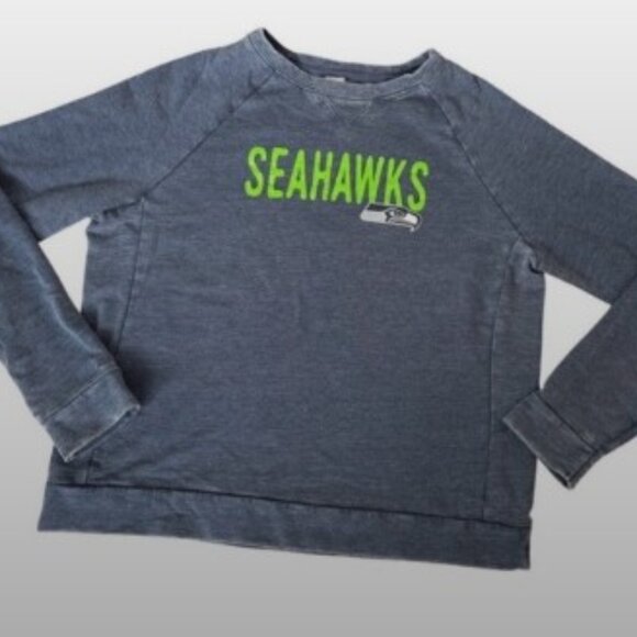 $5 WHEN BUNDLED NFL Seattle Seahawks Vintage Gray Boxy Fit Women's Sweatshirt - Picture 1 of 8